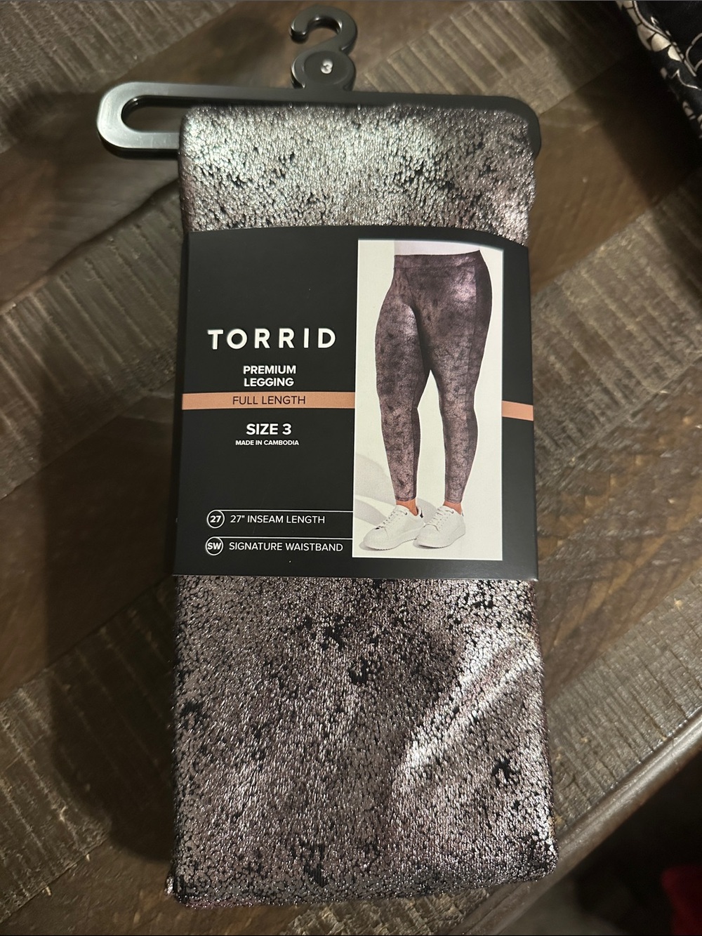torrid Metallic  Leggings in Silver Pewter size 3